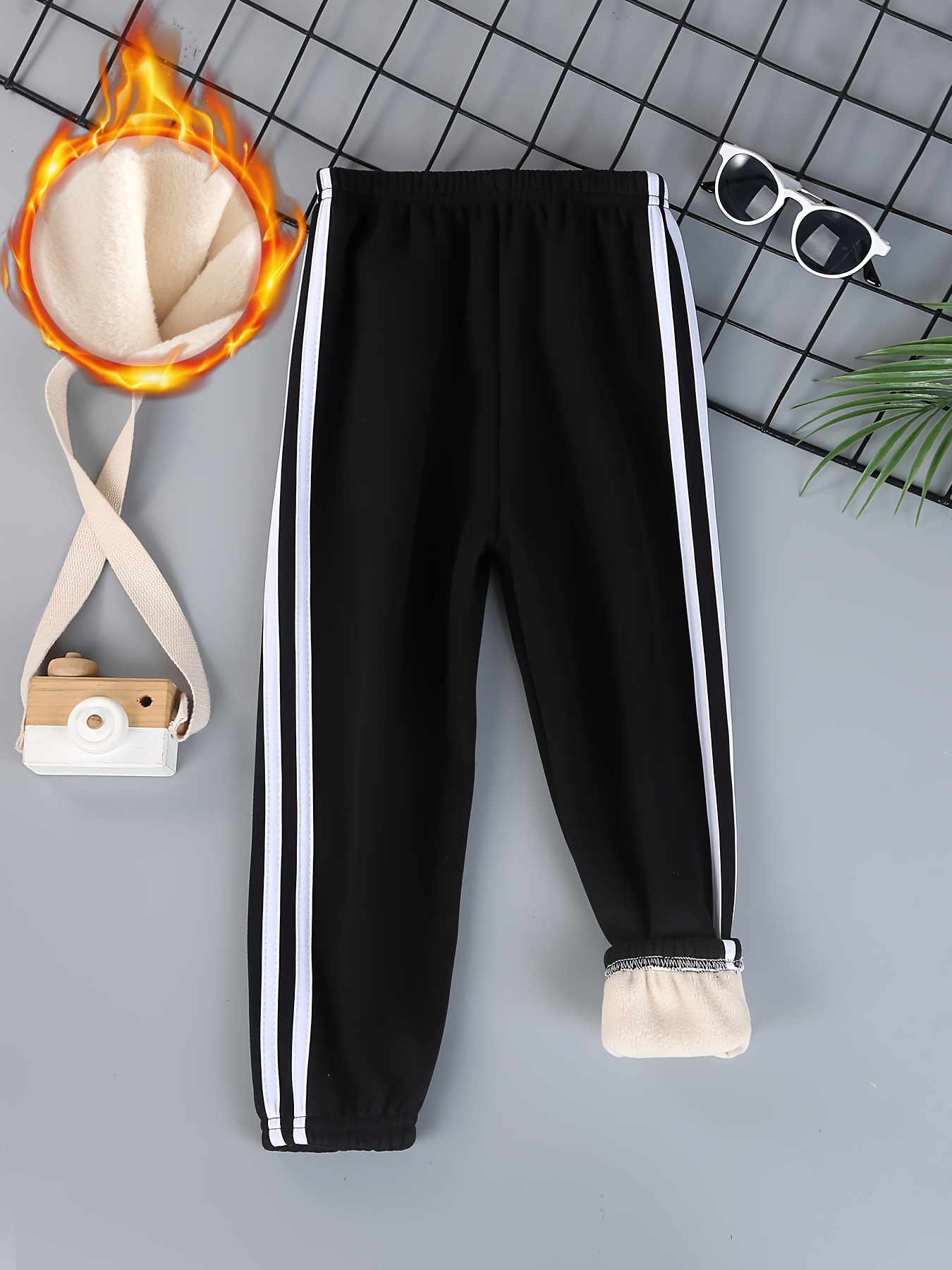 Winter Striped Childrens Thermal Leggings For Women And Kids Thick, Warm,  And Comfortable Home Pants For Boys And Girls Ages 2 18 Teen And Child  Clothes Included L231005 From Bingcoholnciaga, $5.19