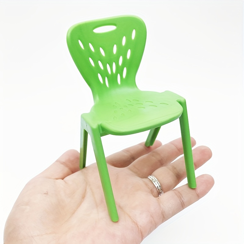 Peacock plastic 2024 chair