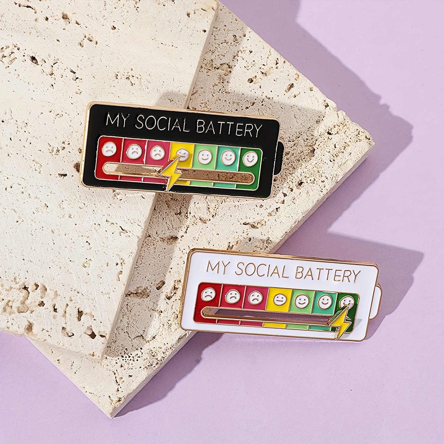 Social Battery Pin - Creative Lapel Pin, Fun Enamel Emotional Pin 7 Days A  Week , Ideal choice for Gifts