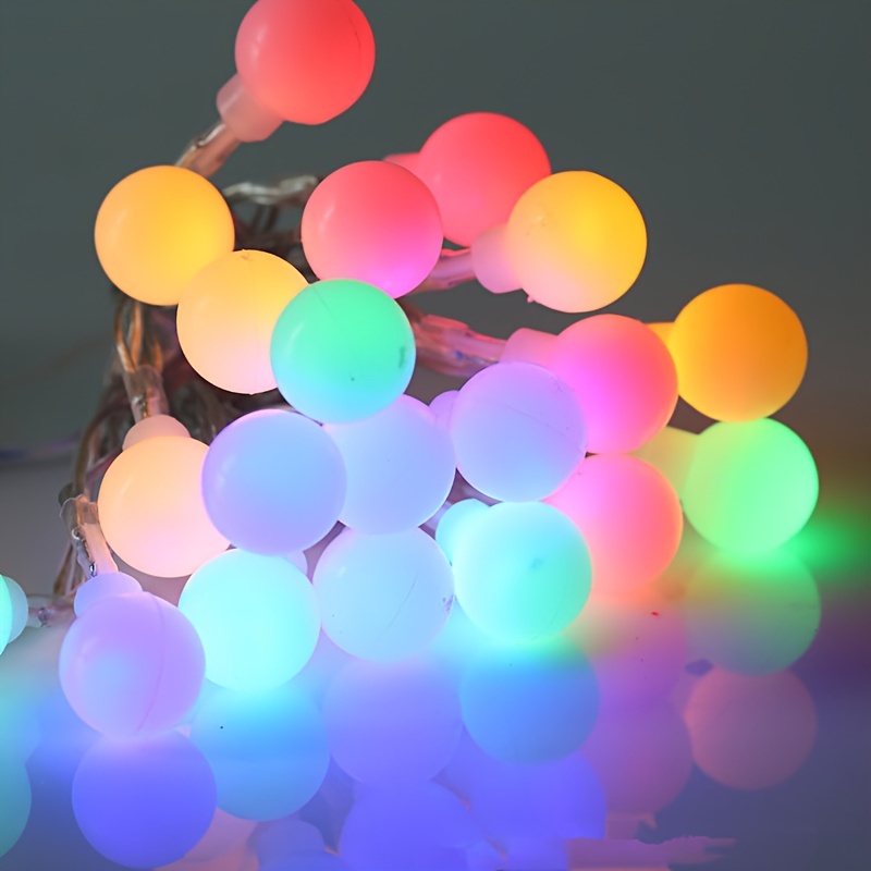 Augone Guirlande Lumineuse Boule Coton LED USB, 5.6 M 20 LED 8 Modes avec  Télécommande Minuterie, pour décoration de Balcon, Noël, Mariage, Fête,  Chamber : : Luminaires et Éclairage