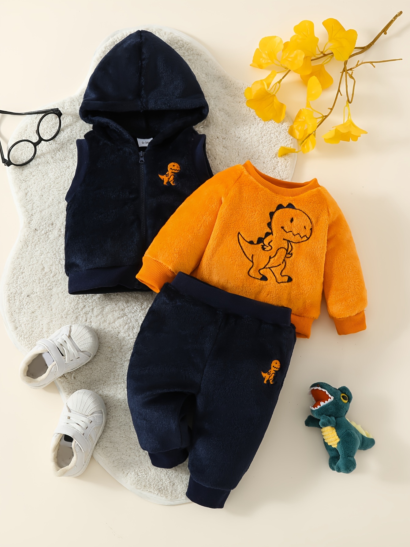 2-piece Baby Boy Plaid Fuzzy Sweatshirt and Pants Casual Set