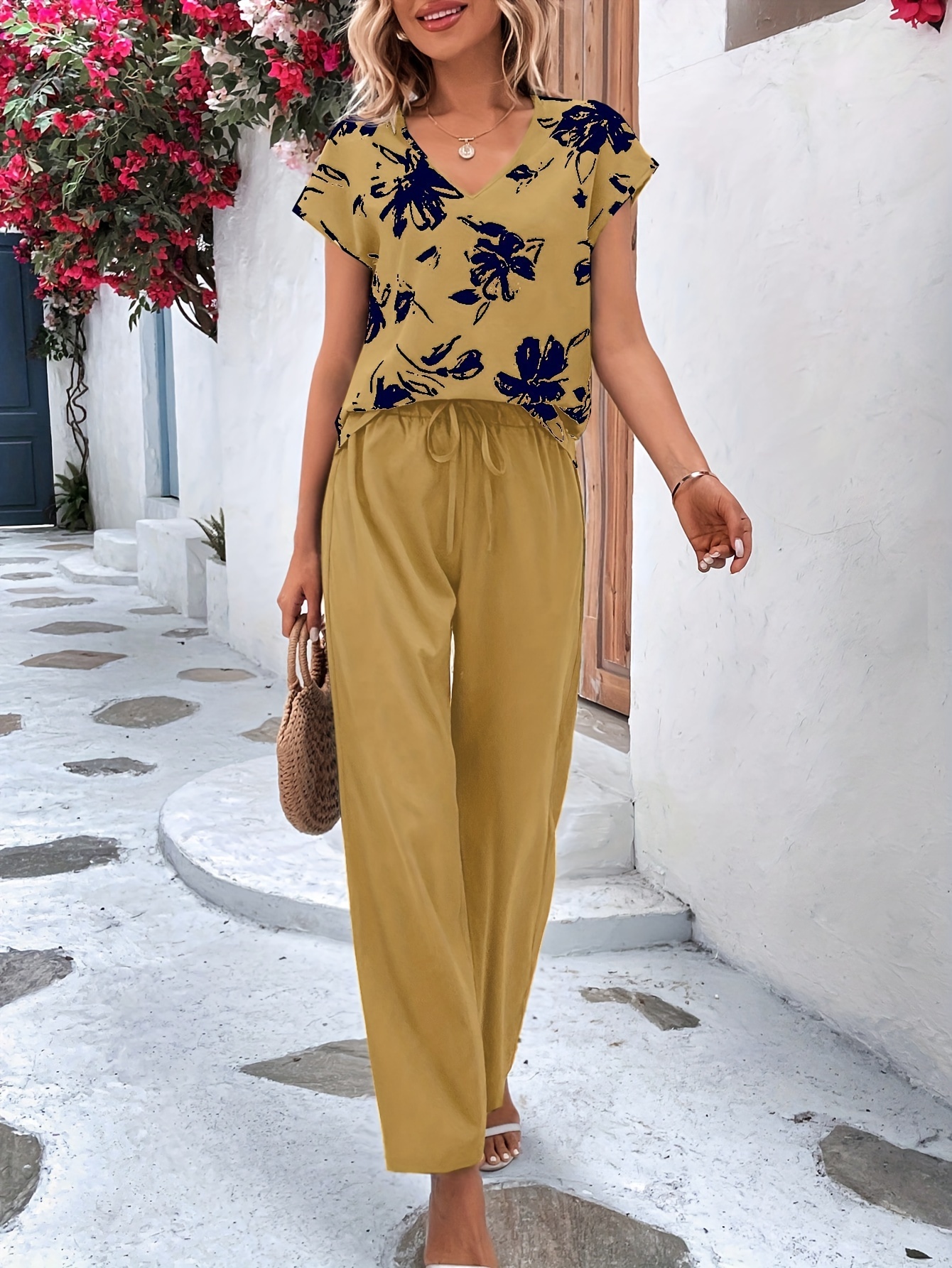 Mustard Wide Leg Pants with Pumps Fall Outfits In Their 30s (2 ideas &  outfits)