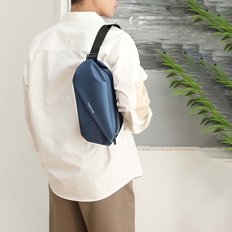 Casual Sports Chest Bag Men's Chest Front Crossbody Bag Fashion Men's  Backpack New Small Men's Shoulder Travel Bag - Temu