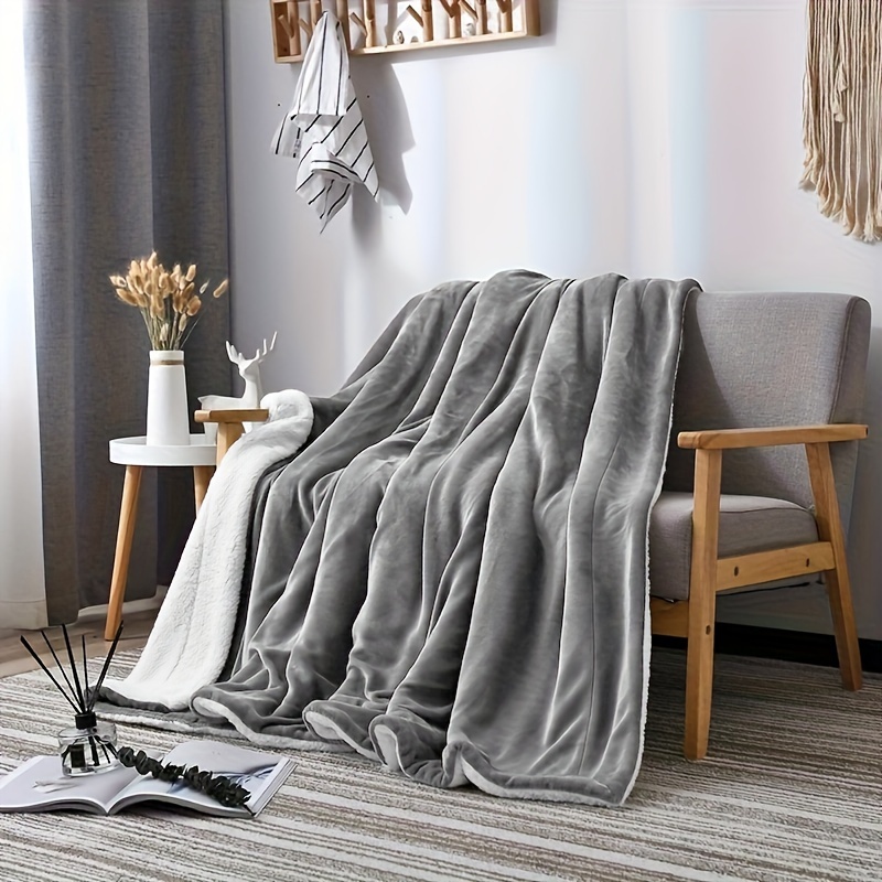 Hansleep Fleece Blanket for Couch Grey, Super Soft Flannel Fuzzy Blanket  Gray Throw, Plush Cozy Blanket for All Seasons, Grey, Throw 50x65 Inches