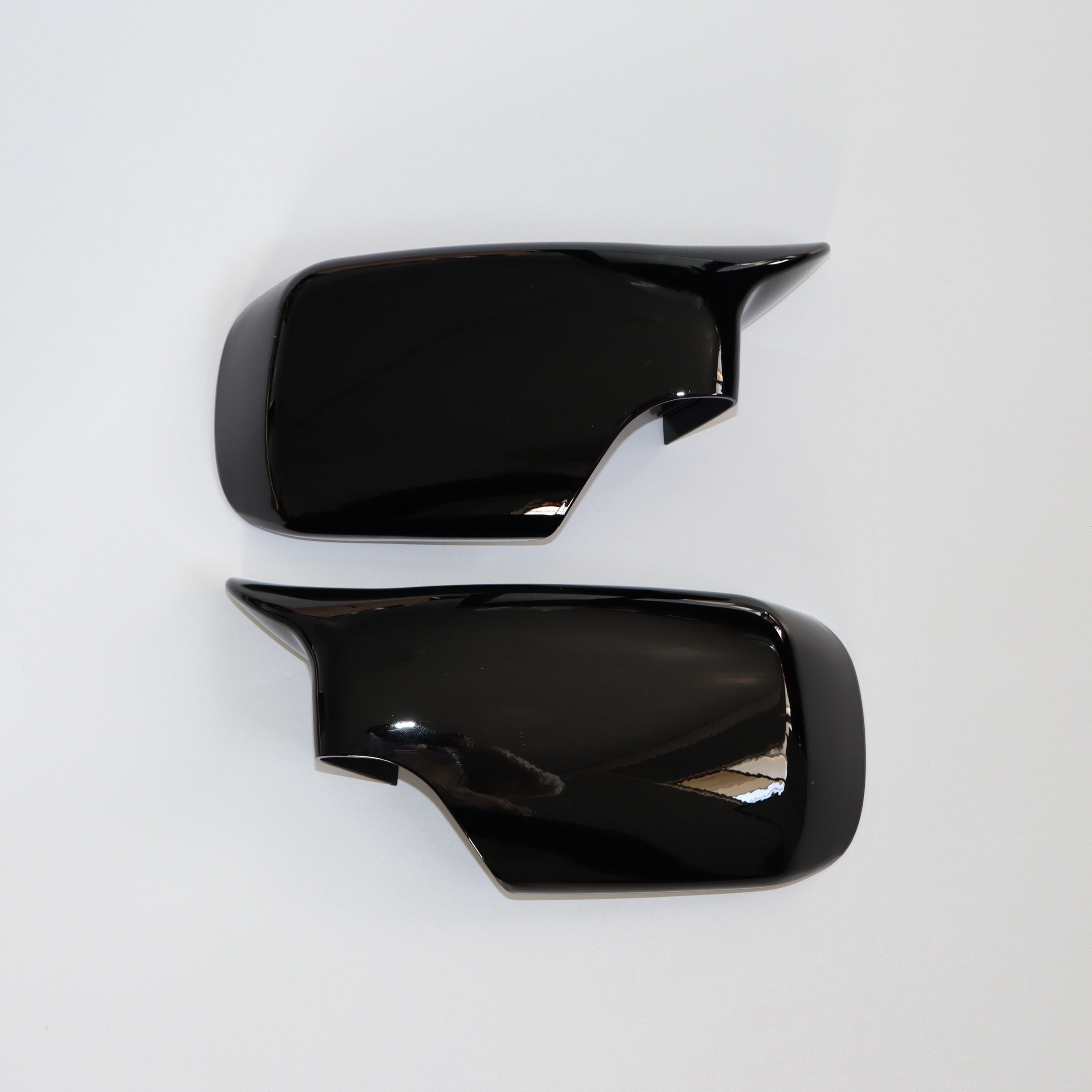 

Suitable For Bmw E46 Horned Black Mirror Cover Shell