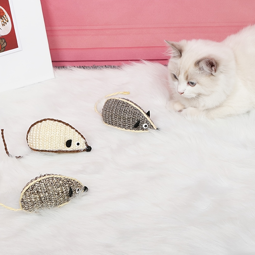 mouse shaped cat scratcher