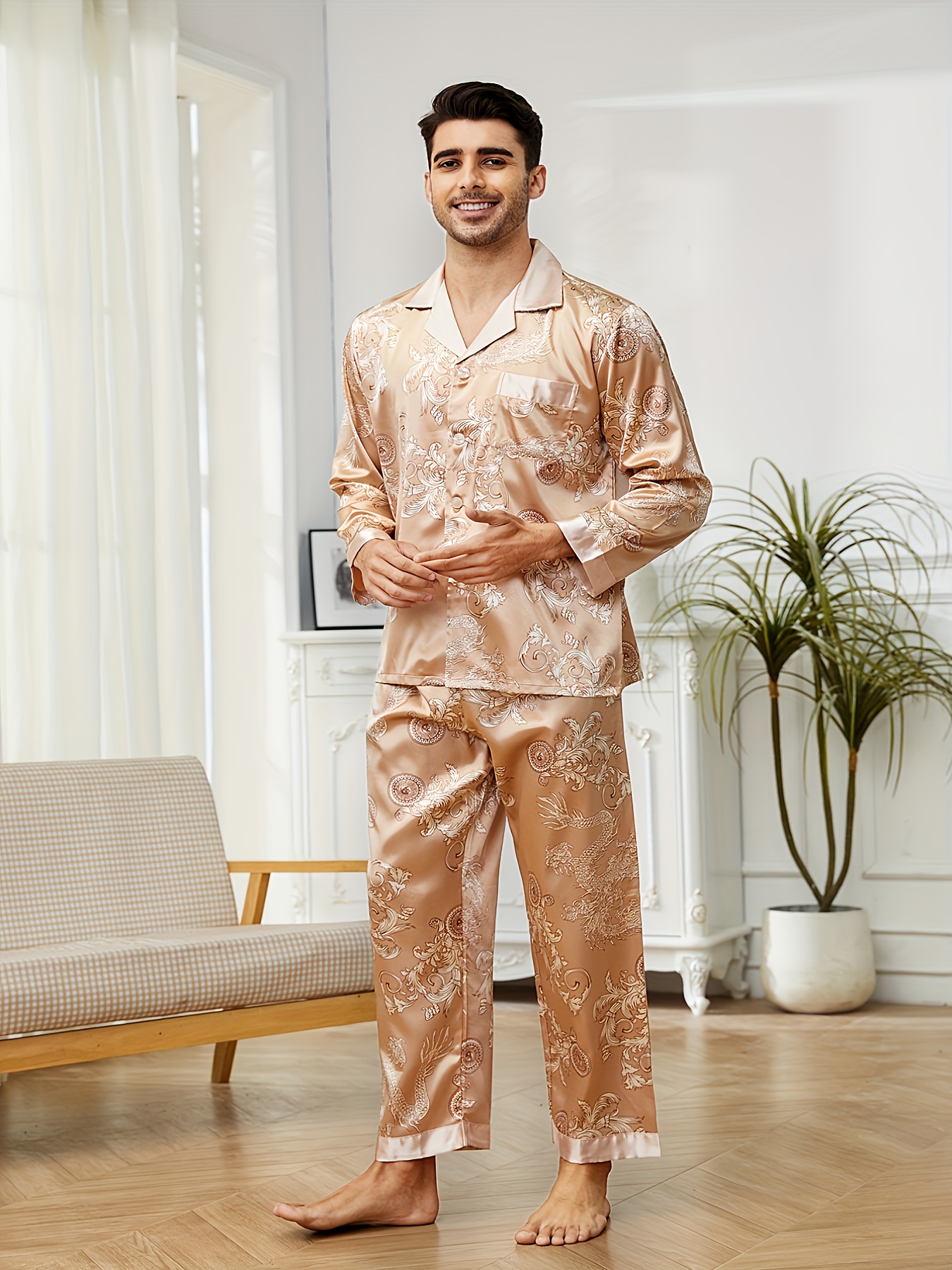 Luxurious and Comfortable Men's Silk Pajamas in Silk Satin - China