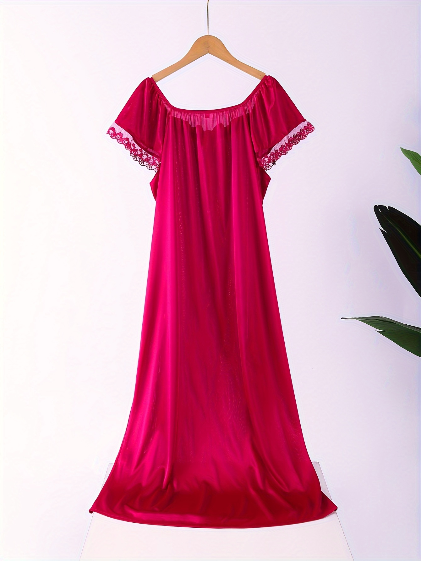 Plus Size Elegant Nightdress Women's Plus Contrast Lace Trim
