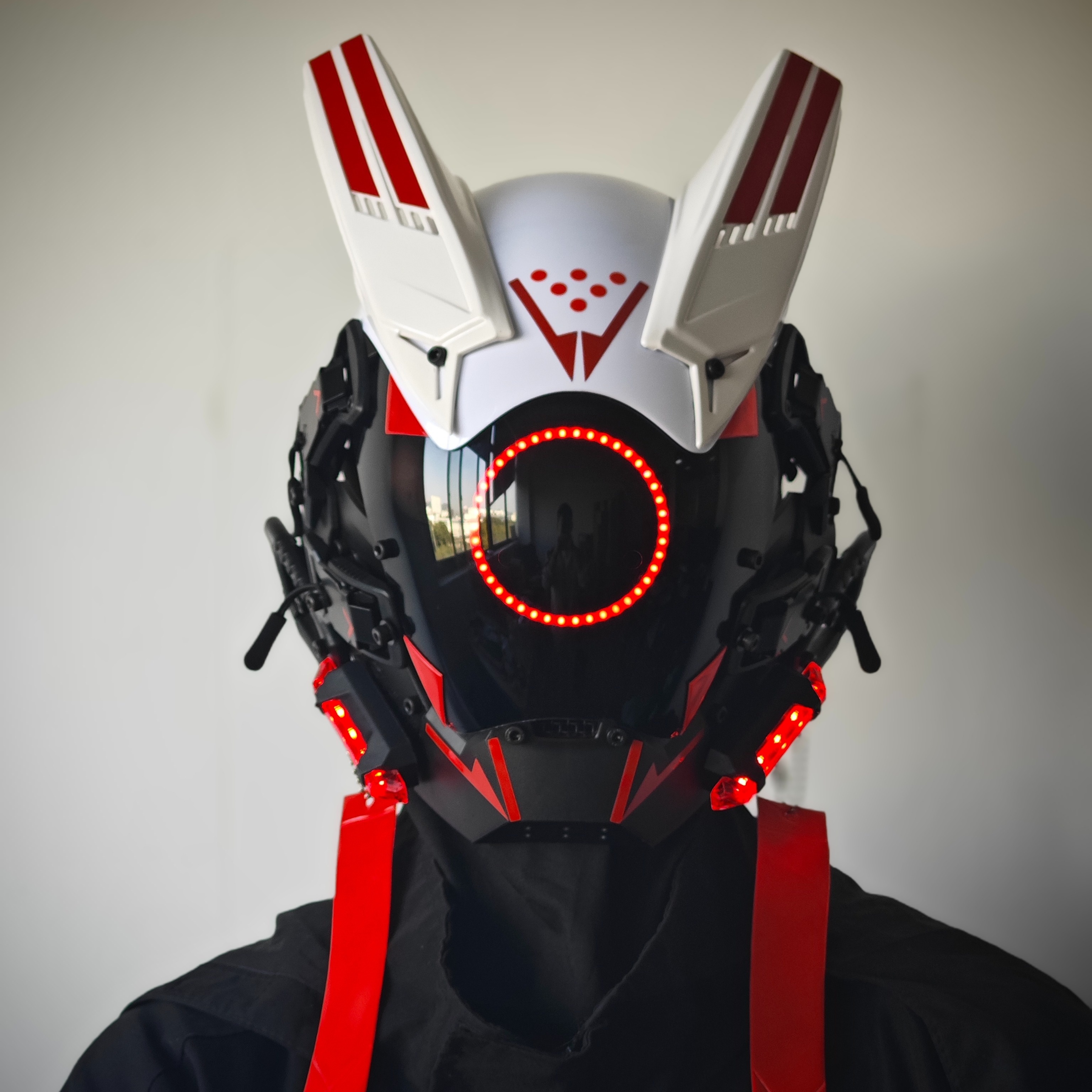 Cyberpunk Half Face Shield Tech Mask Cosplay Prop for Halloween Party  Cosplay Prop - Red