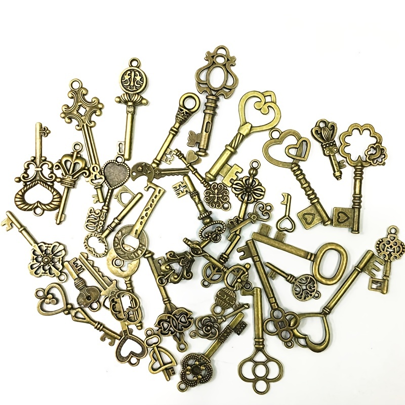 Antique Silver Skeleton Key Charms Pendants Assorted Set of 19 A8787 –  VeryCharms