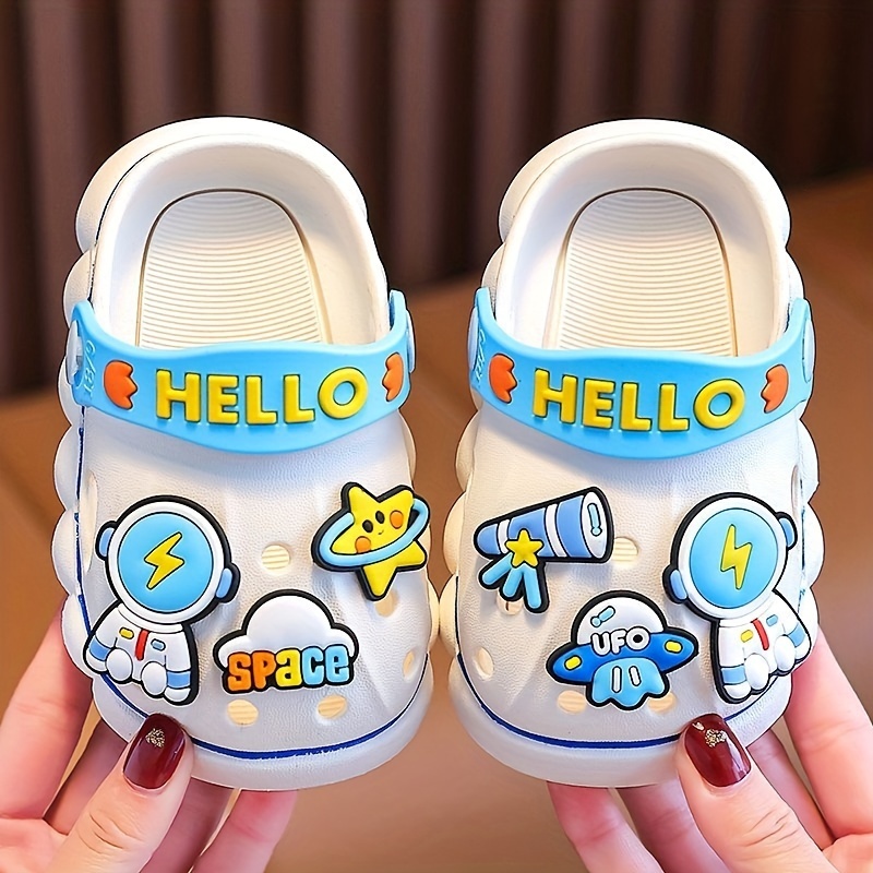 Cute Cartoon Astronaut Boys Girls Clogs Garden Shoes With Charms, Comfortable Lightweight Hollow Out Non-slip Sandals For Toddlers Kids Children, Summer