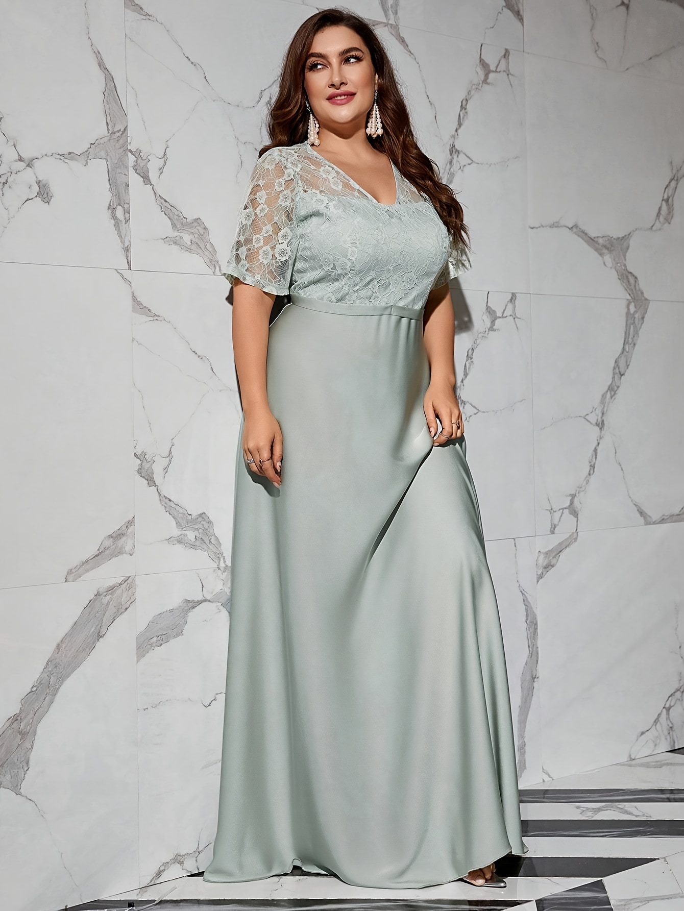 Plus Size Contrast Lace Mother Of The Bride Dress, Elegant V Neck Illusion  Sleeve Court Gown For Wedding Party, Women's Plus Size Clothing