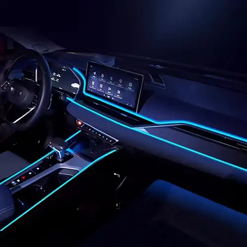 Auto-Innenbeleuchtung: Verwenden Sie Mehrfarbige LED-Leuchten, Um
