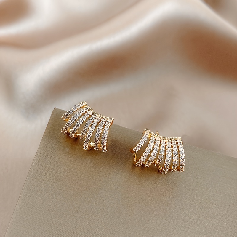 

Shiny Claw Design Stud Earrings Alloy Jewelry Full Of Rhinestones Elegant Luxury Style For Women Daily Party Earrings