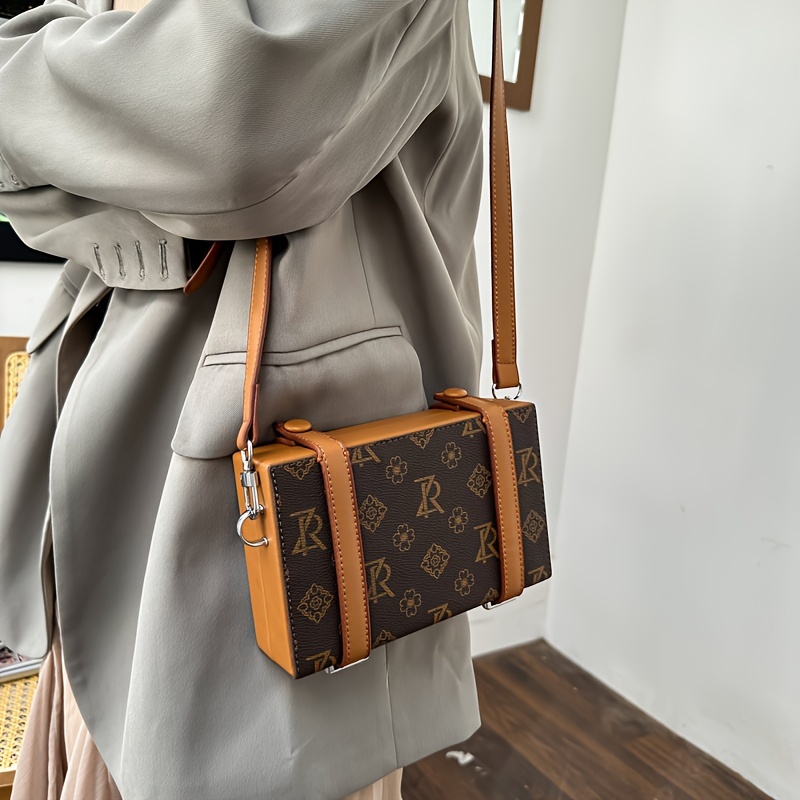 Pochette Trunk cloth handbag
