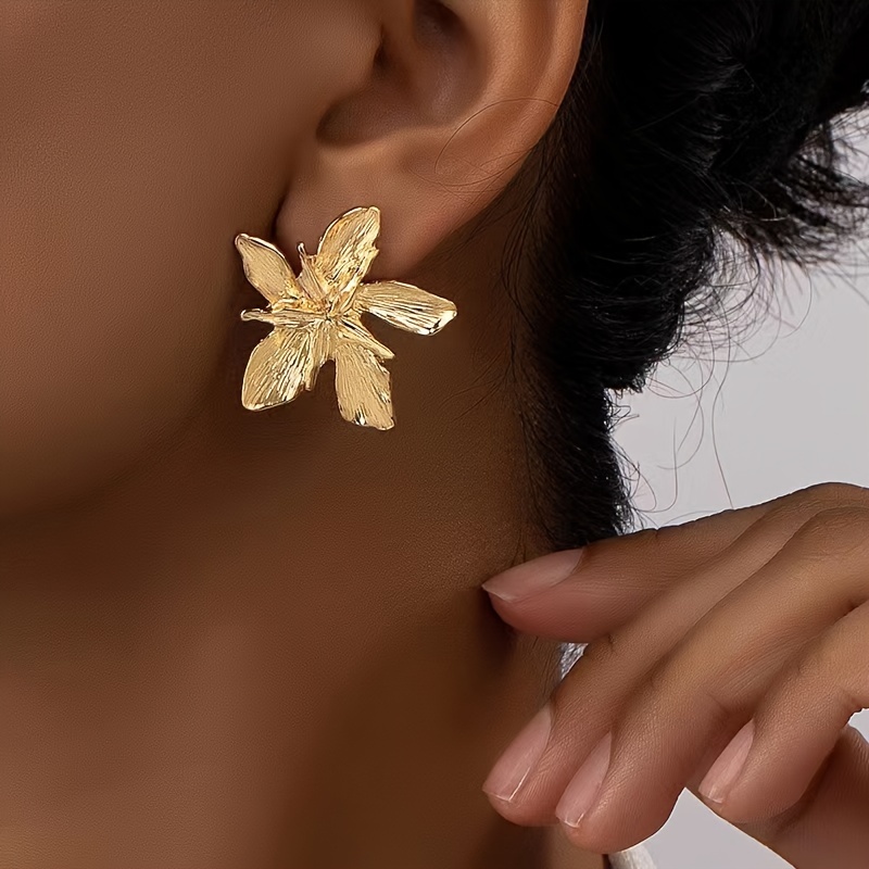 

Metal Feeling Flower Stud Earrings Zinc Alloy 14k Plated Ear Jewelry Boho Style Earrings For Women