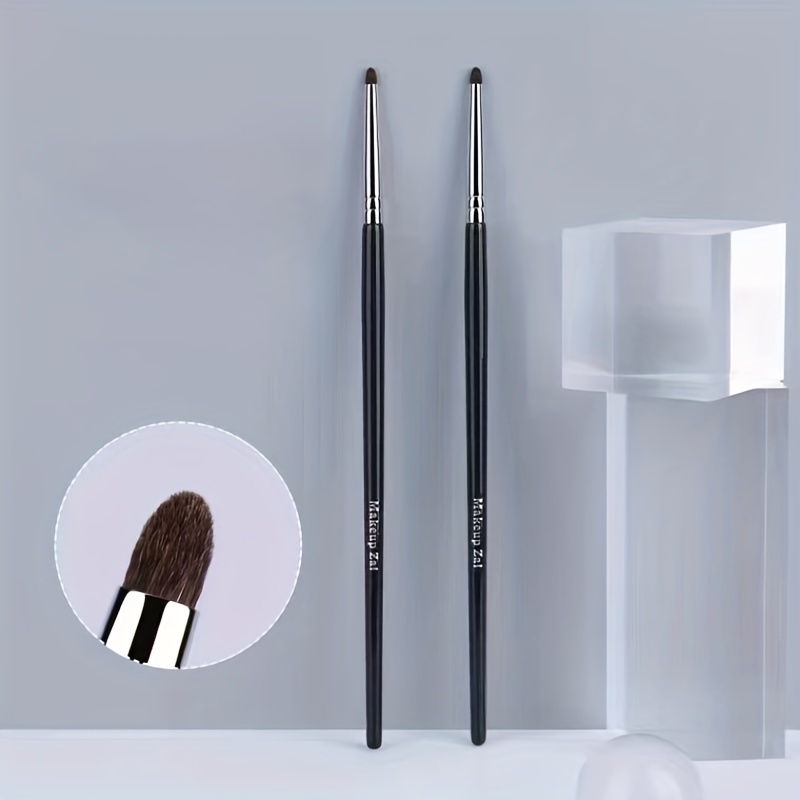 

1pc Small Eyeshadow Brush - Soft Horse Hair For Perfect Contouring & Defining - Ideal For Beginners & Artists!