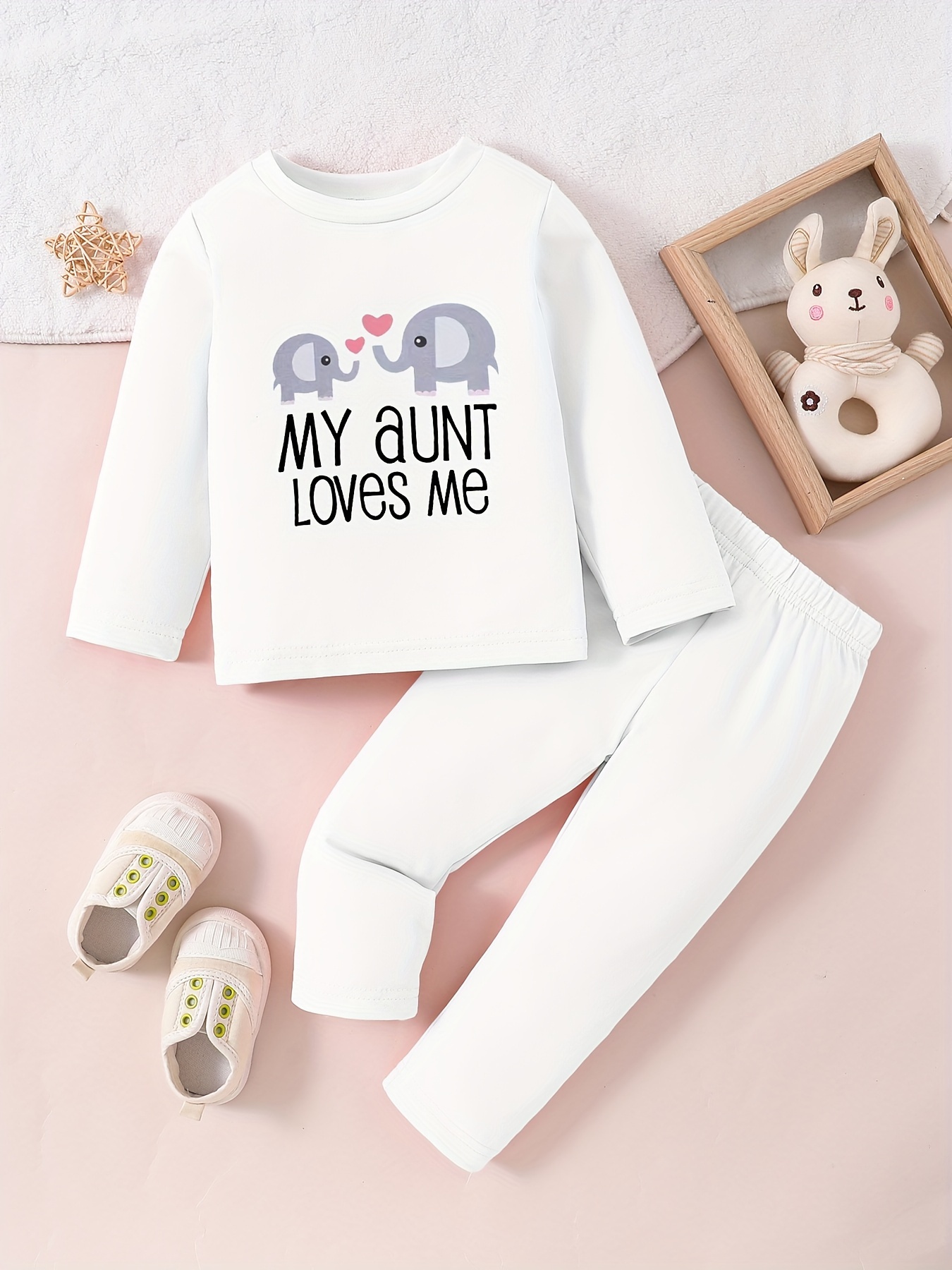 My aunt loves outlet me baby girl clothes