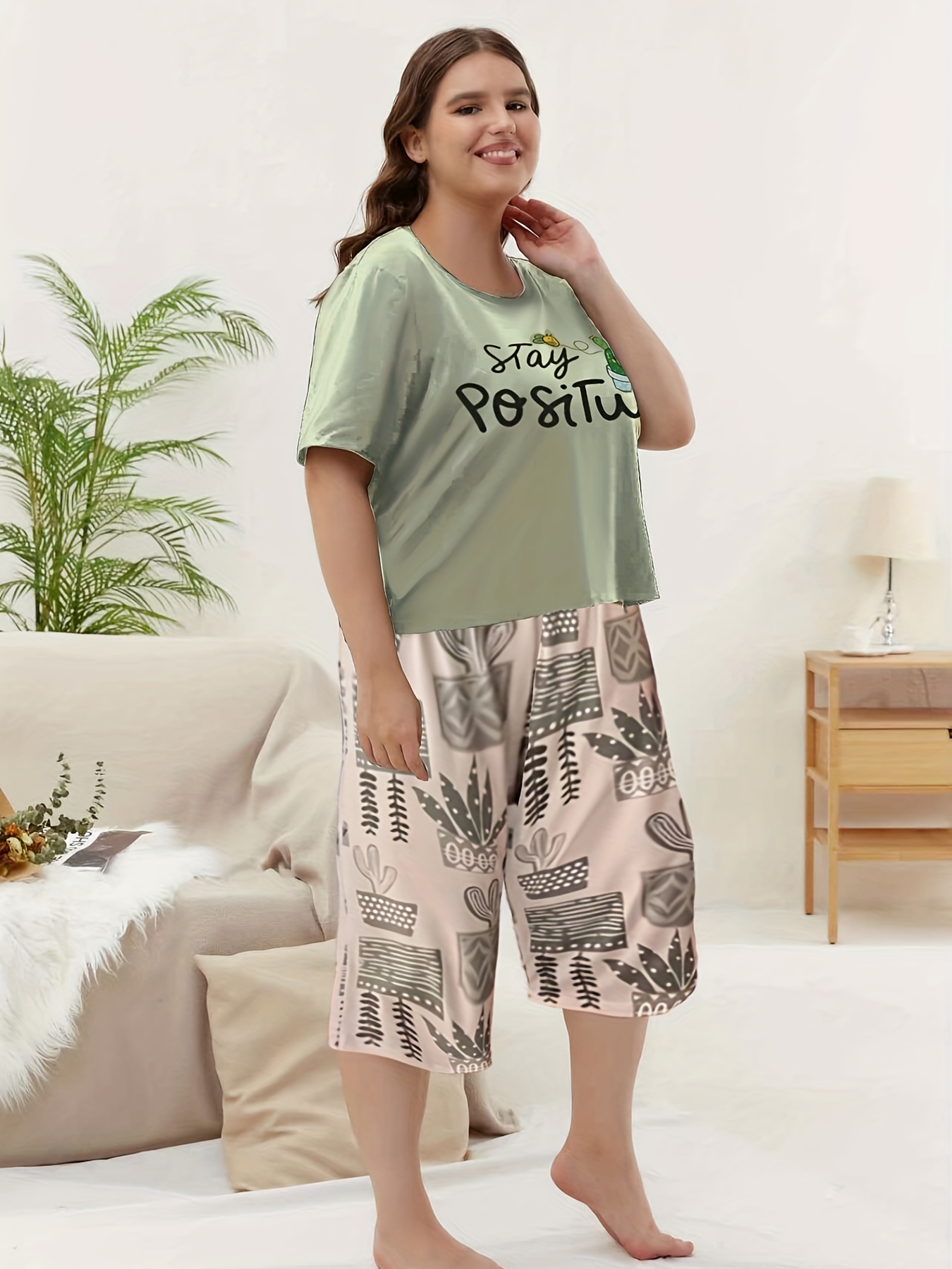 Womens Pajamas Set Cotton Short Sleeve Top with Capri Pants Pjs Loungewear