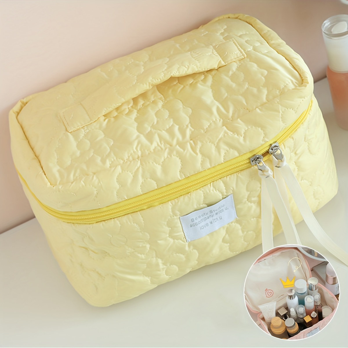 1pc Chic Pink Quilted Cosmetic Bag for Girls Soft Nylon Cloud Pattern Zipper Closure with Handle Non Waterproof Makeup Pouch Small Makeup Bag