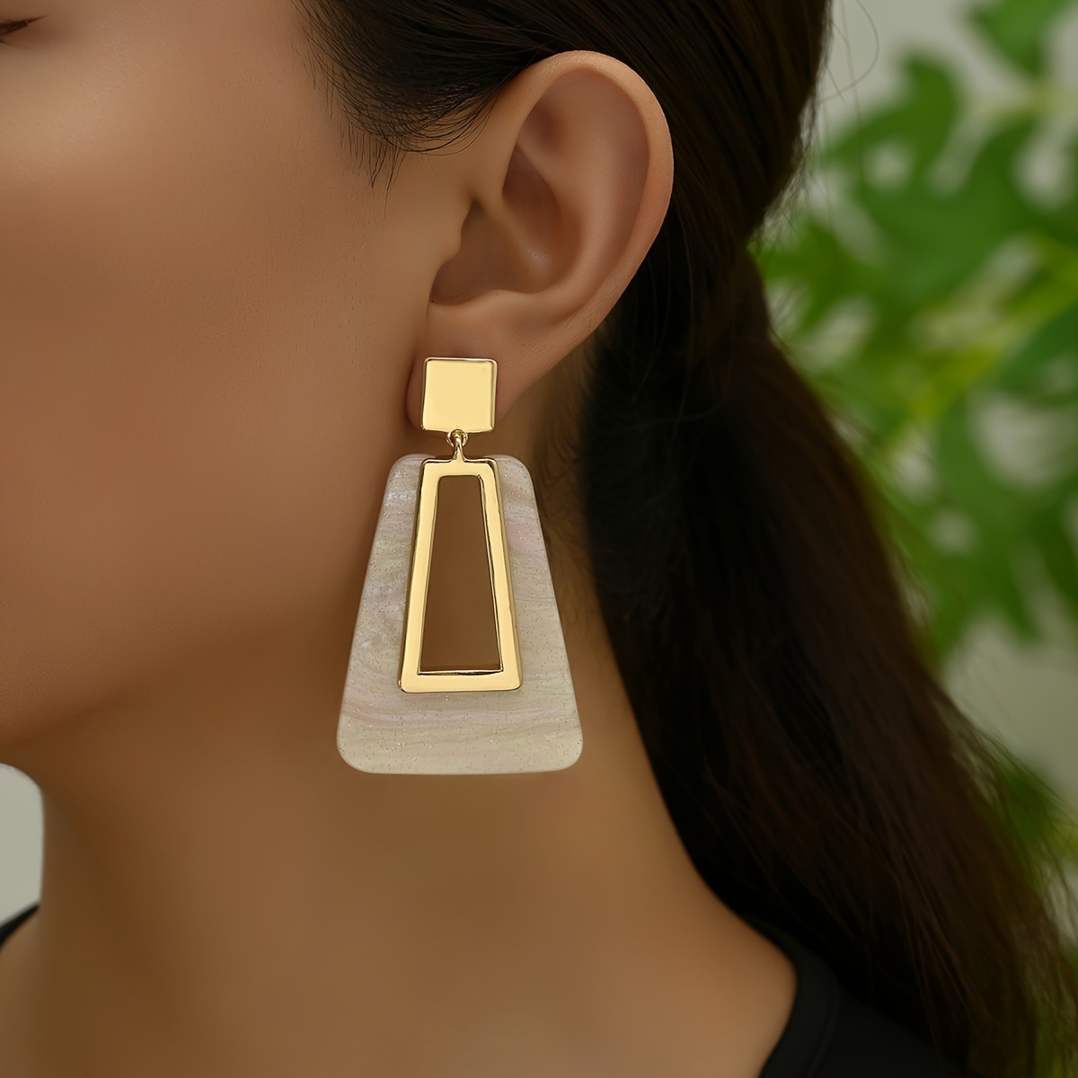 

Elegant Dangle Earrings 18k Gold Plated Hollow Geometry Design Match Daily Outfits Party Accessories Fashionable Jewelry For Female