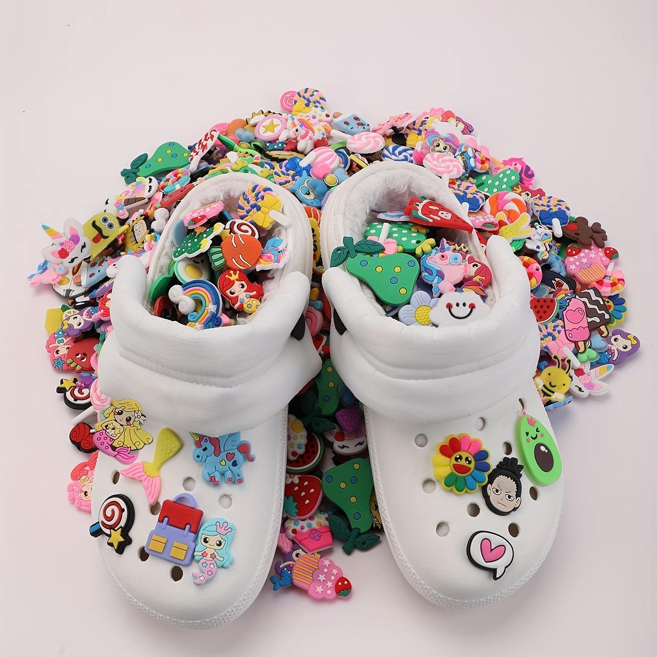 Set Packaging Fashion Cute Cartoon Shoe Charms for Croc Sandal PVC