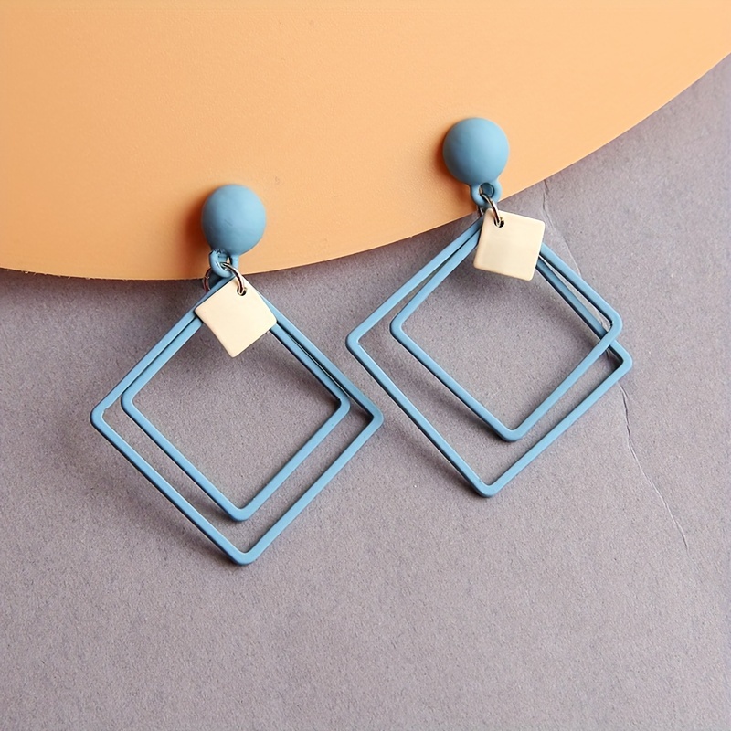 Geometric Women's Ear Clips