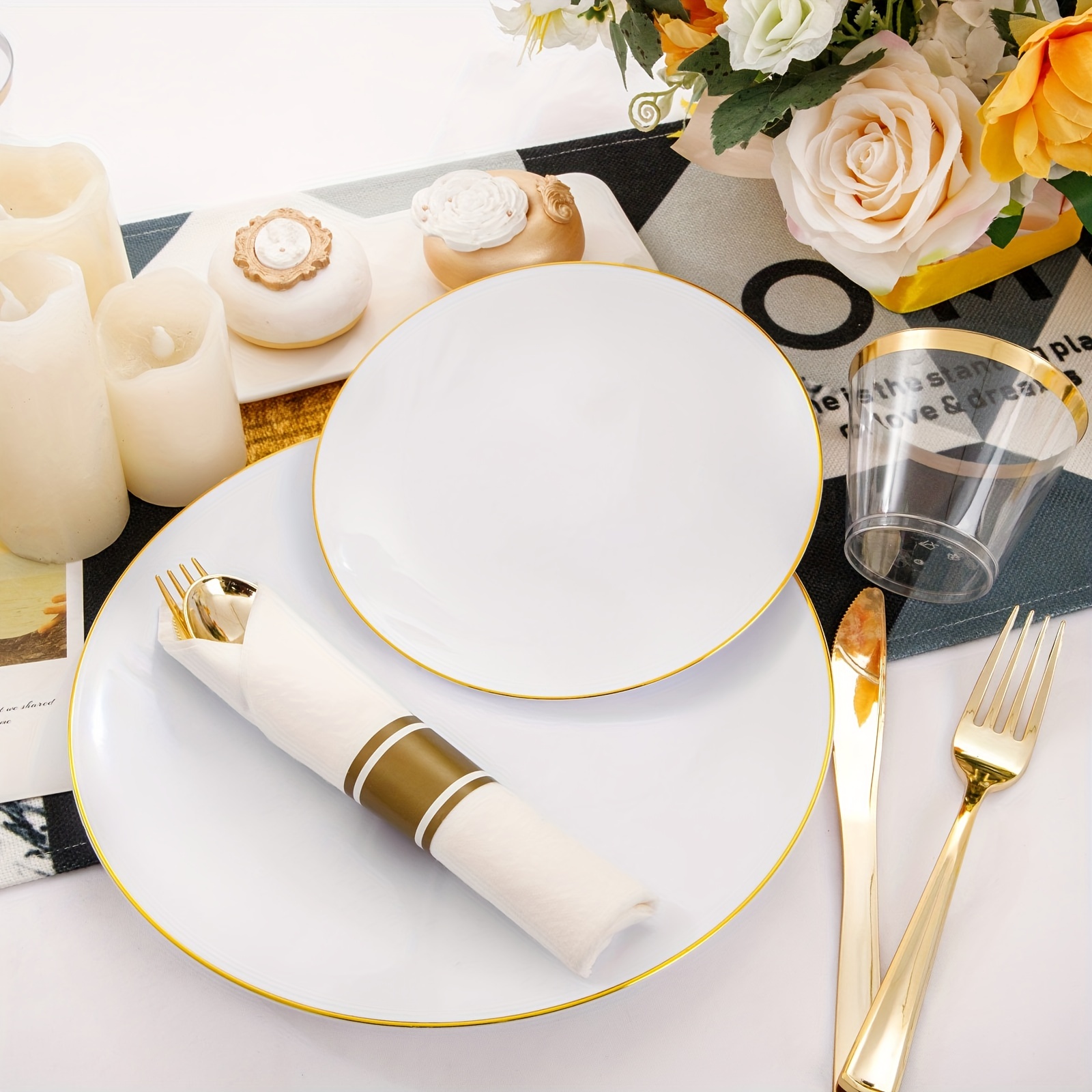  Platos blancos con borde dorado o plateado, de Party  Essentials, 168 : Hogar y Cocina