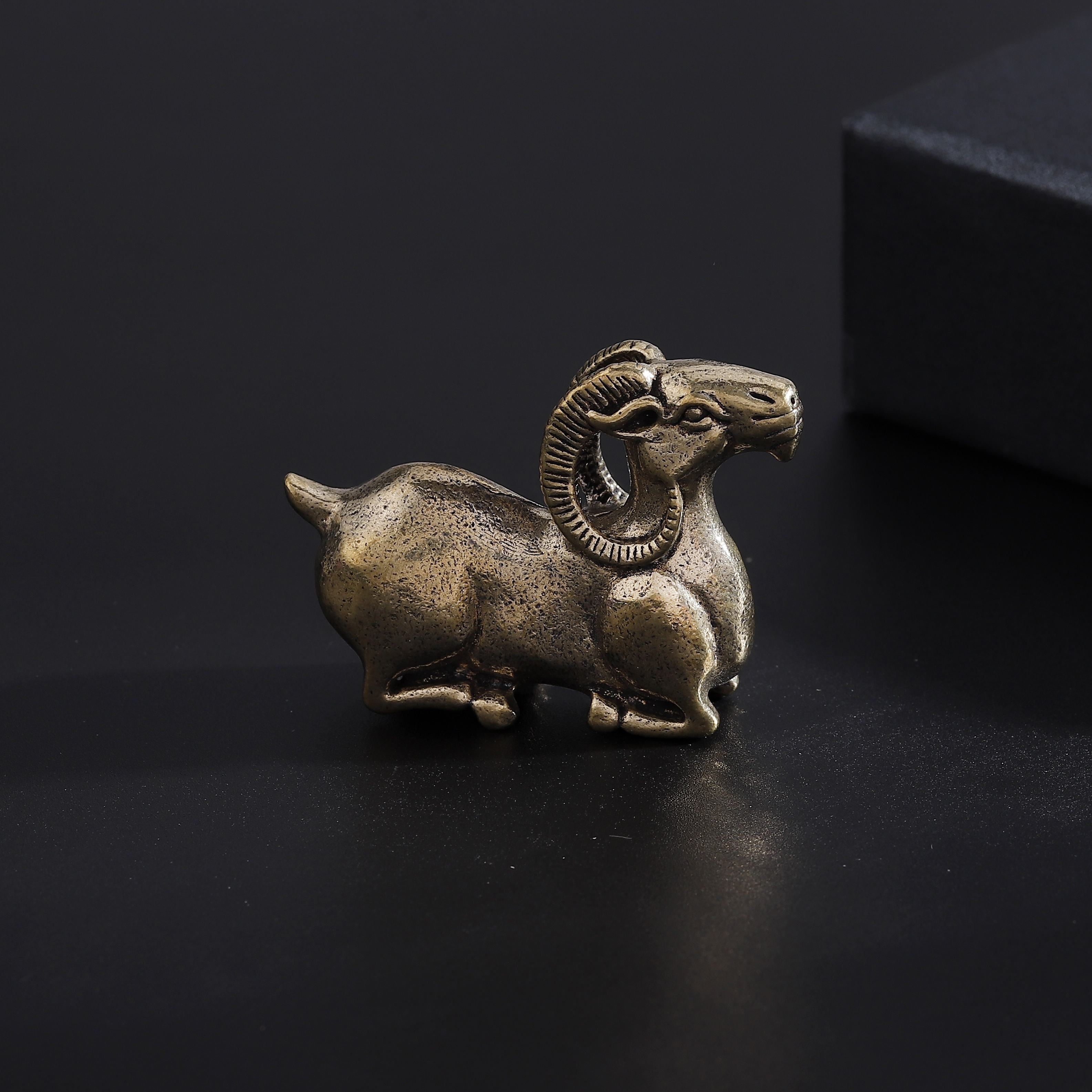 Brass Goat Sculpture Realistic Crafts Collectible Home Decor for Living  Room 