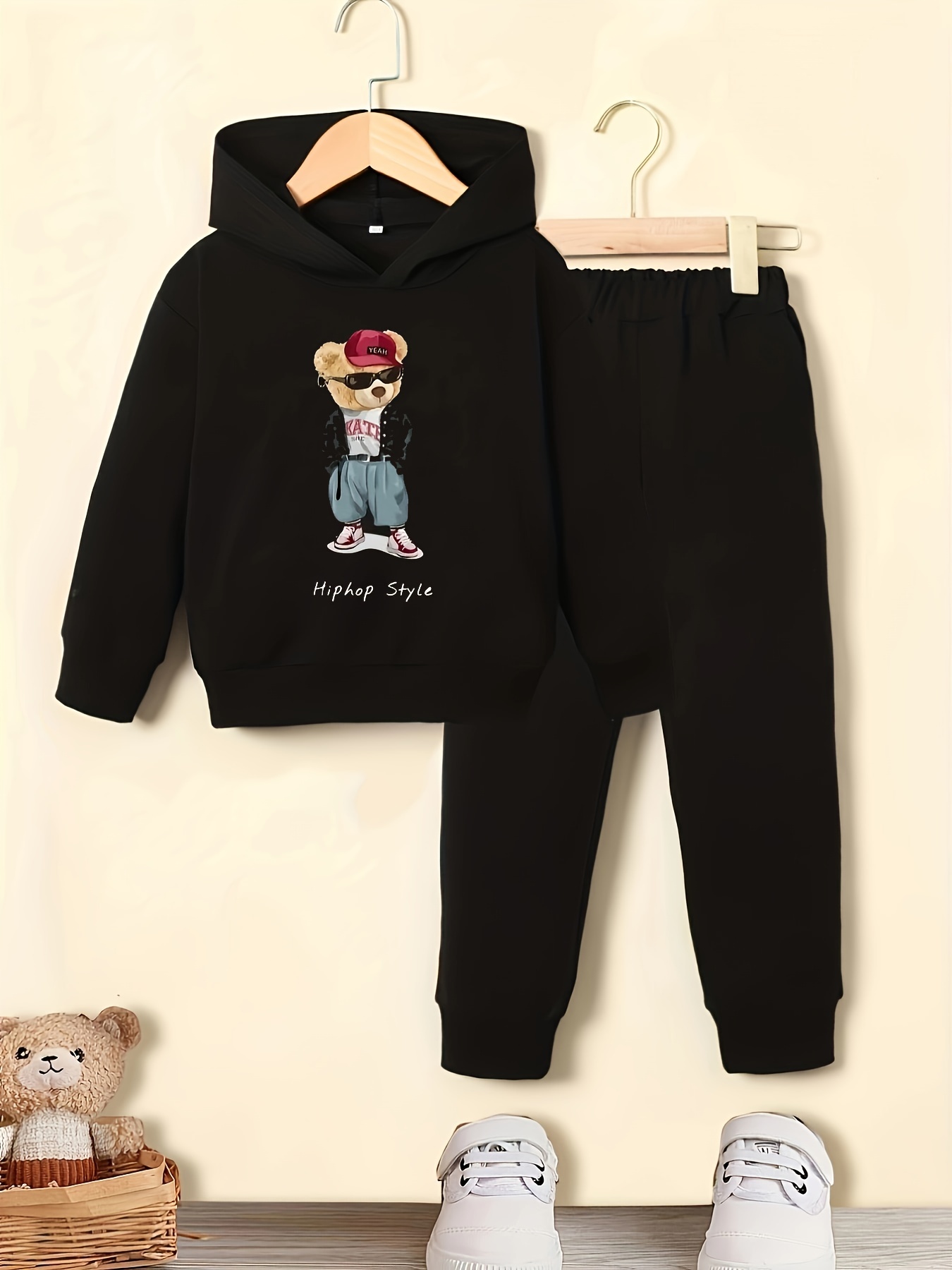 Boys Trendy Casual Sweatshirt With Anime Bear Smile Face Print For Spring  Autumn Boys Clothing - Kids' Fashion - Temu Italy