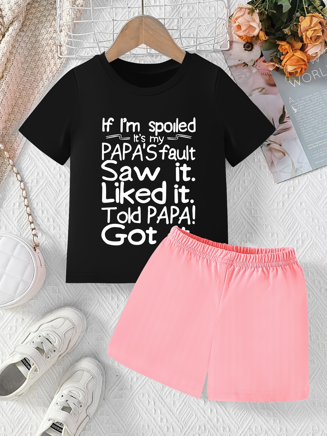 8 a 14 anos) CONJUNTO SAIA + CAMISETA INSPIRAÇÃO SÉRIE MODA MENINA _ *nome  da criança deve ser informado no whatsapp* - Pityticos Moda Infantil