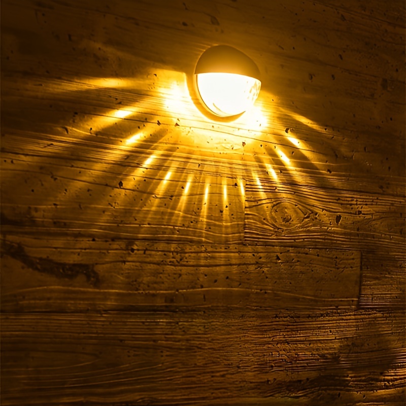 1pc 10 LED Lumières De Clôture Solaires, Éclairage Extérieur Étanche Du  Crépuscule À L'aube, Pour Murs, Terrasse, Marches, Décor De Jardin - Temu  Belgium