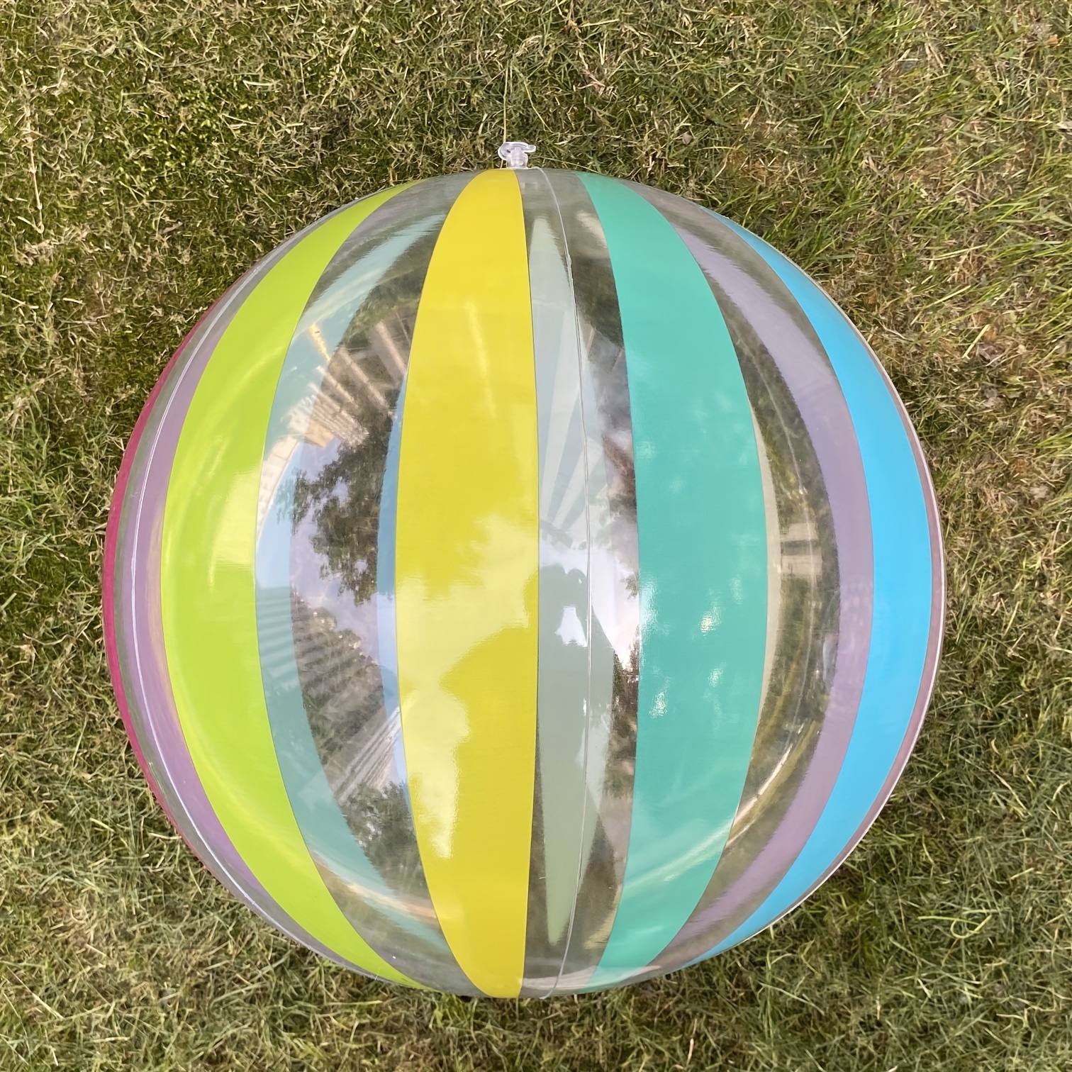 Grand Ballon de Plage Gonflable 1.4 mètres gonflé Hartjes Couleurs