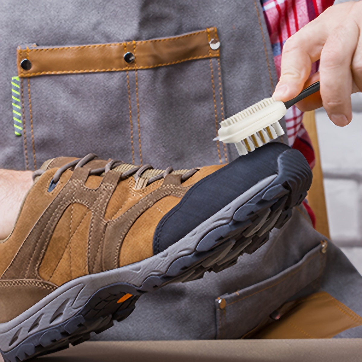 Suede & Nubuck 4-Way Leather Brush Cleaner + Eraser