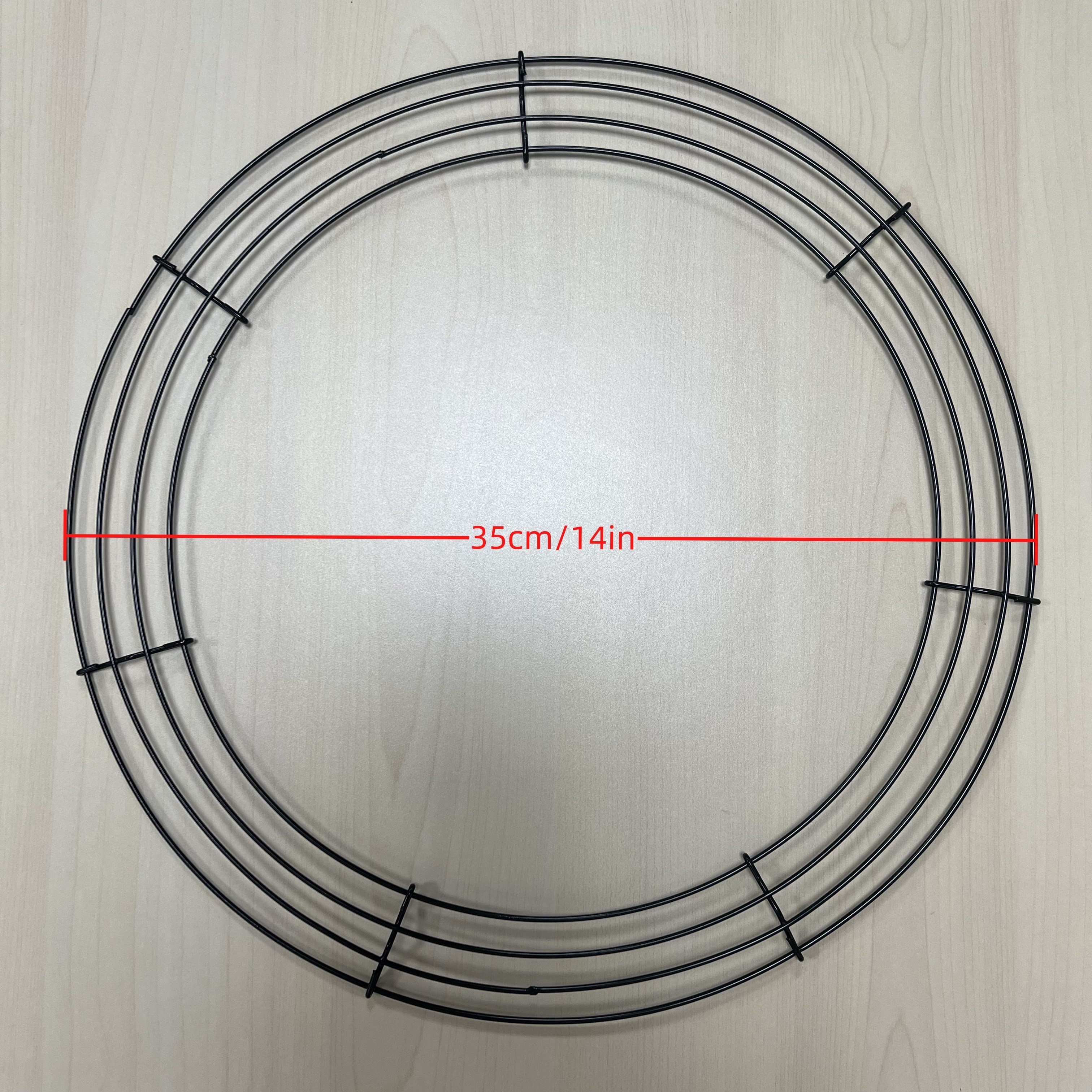  16 Pieces Wire Wreath Frame Wire Wreath Making Rings Green for  New Year Valentines Decoration (14 Inch) : Home & Kitchen