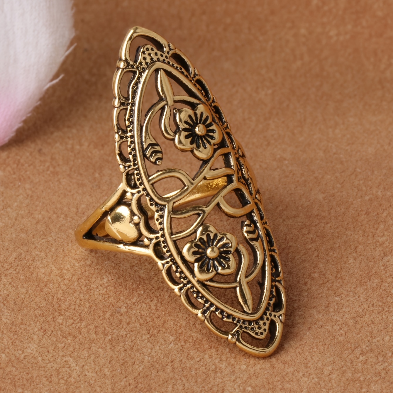 Vintage Flower Pattern Hollow Out Ring