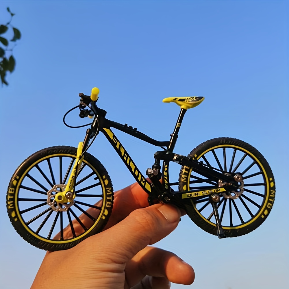 Lotvic Modèle de Vélo, 1:10 Modèle de Vélo de Doigt, Simulation vélo  Montagne, Figurine de Vélo de Montagne, Velo Miniature, Mini Vélo Jouet,  Vélo
