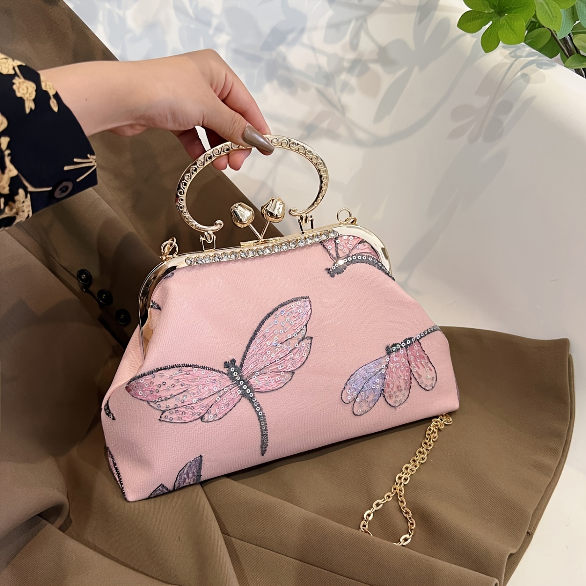 Gets Acrylic Purses and Handbags for Women Shell Shape Shoulder Crossbody  Bag with Chain Elegant Clutch Purse for Wedding Banquet Evening Party:  Handbags