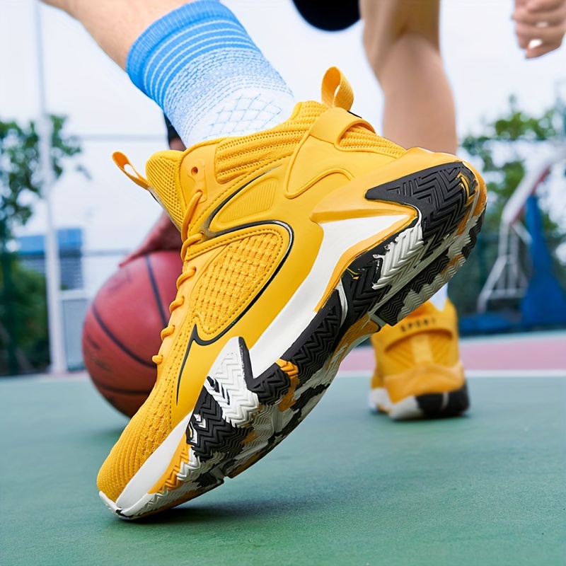 1 par de zapatos de baloncesto de malla transpirable para hombre de cuatro estaciones de ocio de gran tamaño con suela antideslizante para correr