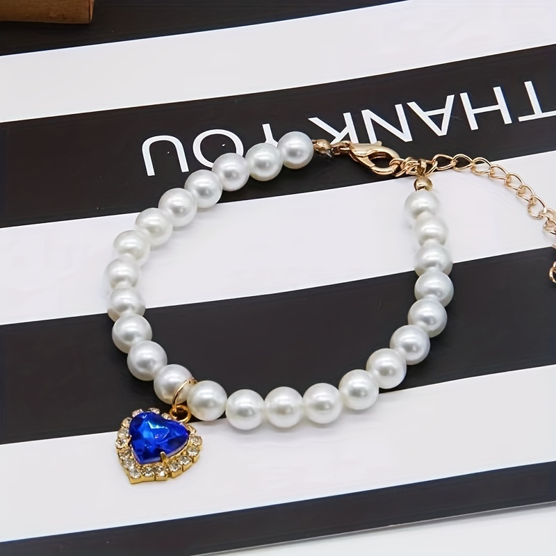 Chic Cat Pearl Collar with Charms