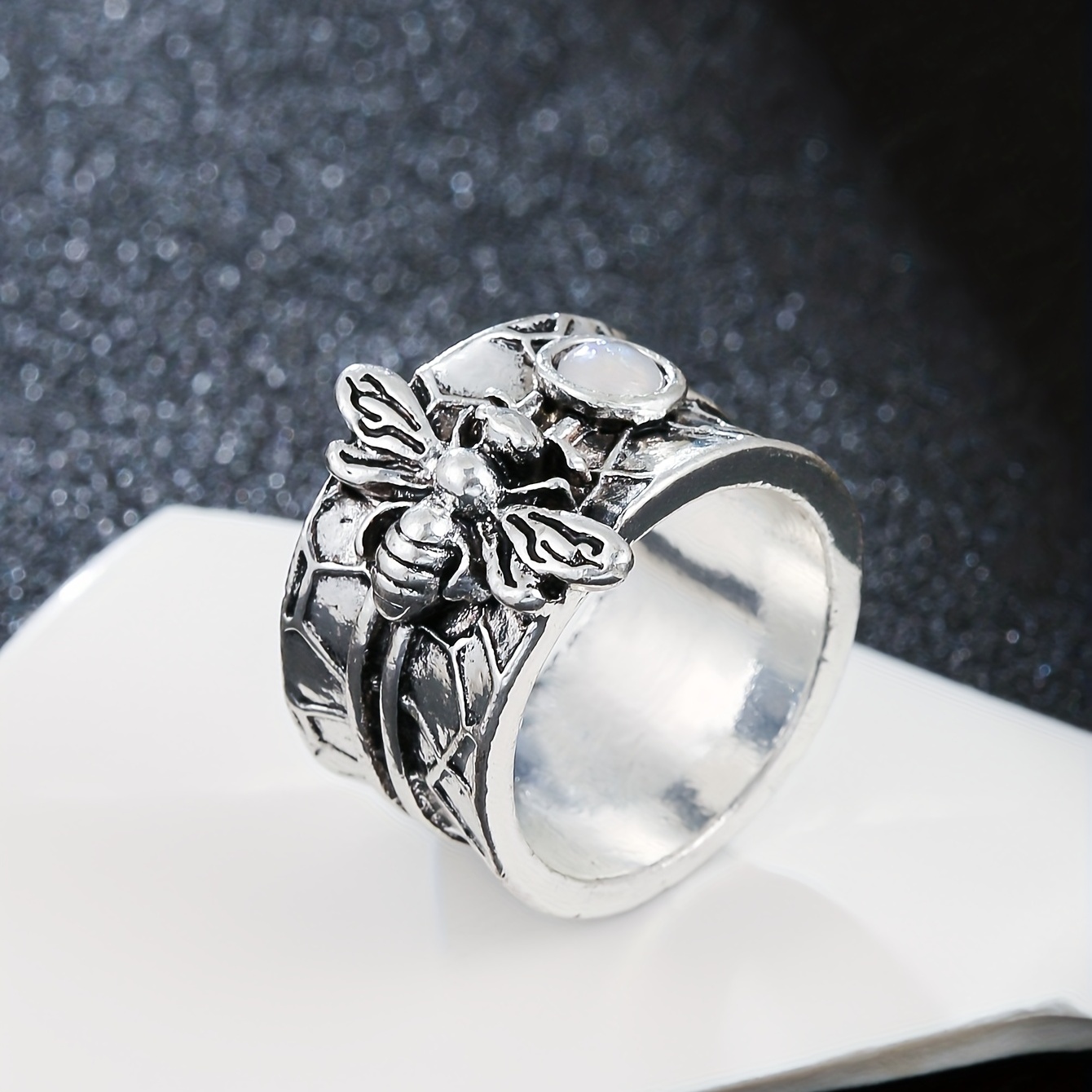 1pc Men's Retro Bee Ring Fashion Jewelry Accessories