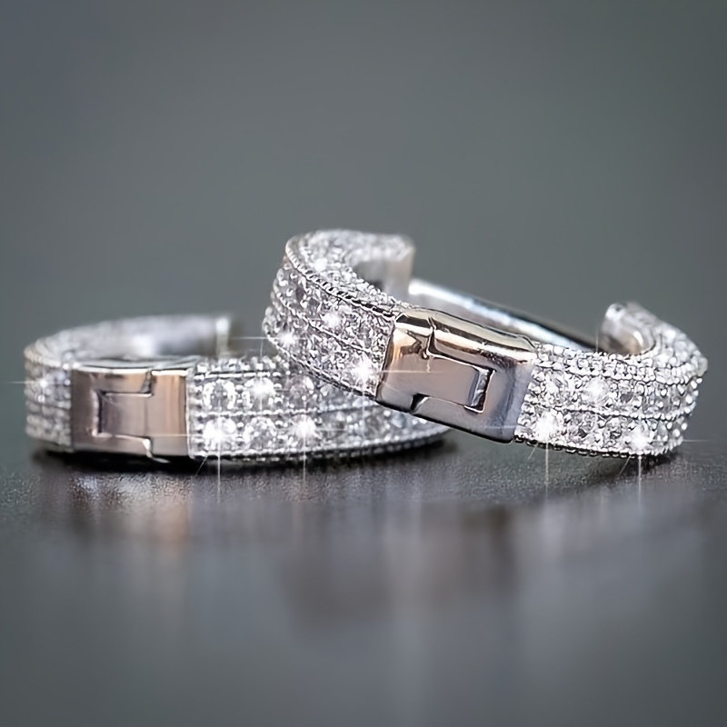 E-shop Vollkreis-Synthetik-Zirkonia-Stecker für Männer, minimalistisches Creolen-Design, trendige kreisförmige Ohrschmuck-Paar