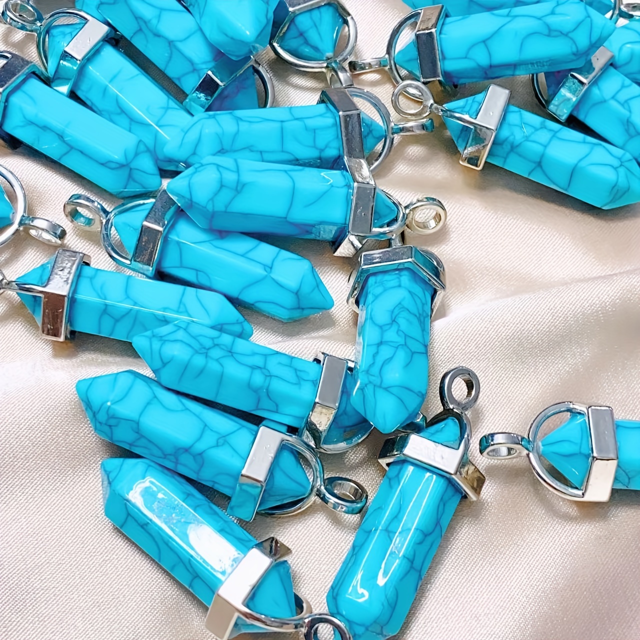 2pcs Turquoise Bullet Shape Pendant Set