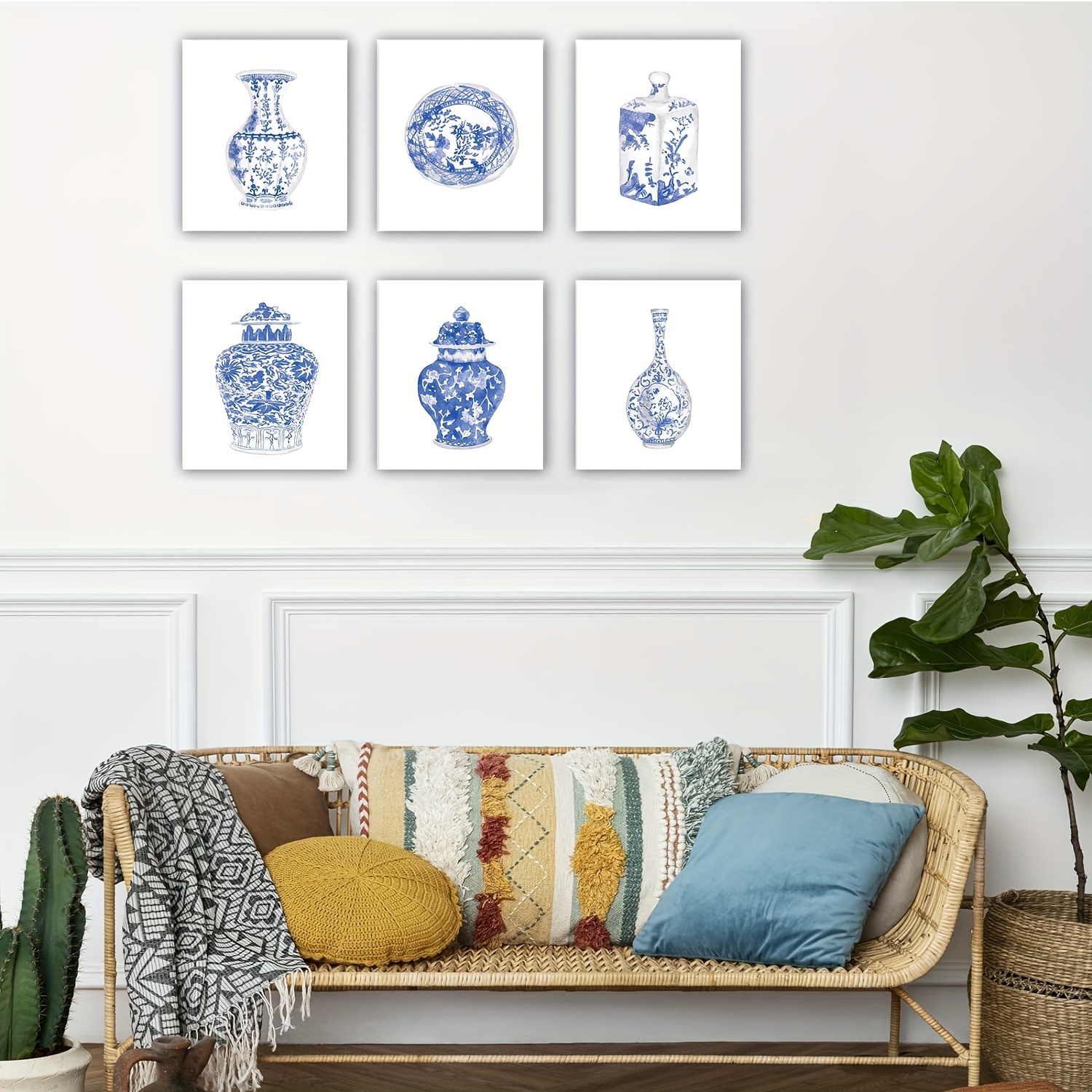 CHINOISERIE DECOR IN BLUE AND WHITE