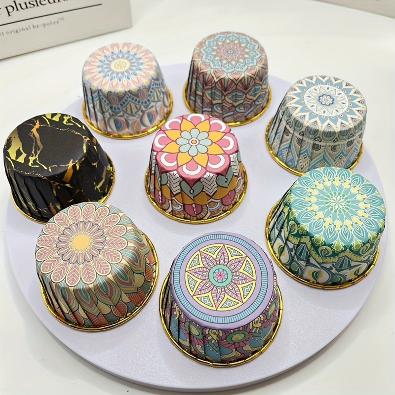 E-shop 50 Stück goldenrandige Backpapierförmchen für Bohemian Cupcake Formen