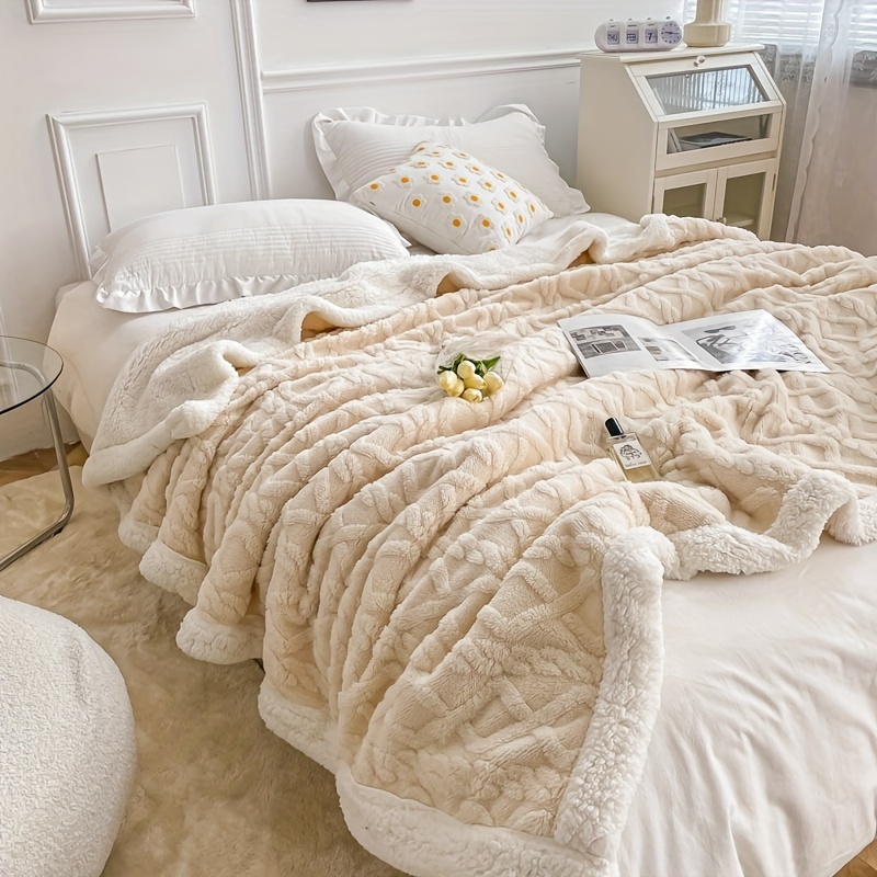 

1pc Solid Color Double-layer Jacquard Tower Skin Velvet Lamb Velvet Blanket, Thickened Single Bed Blanket, Air Conditioning Throw Blanket
