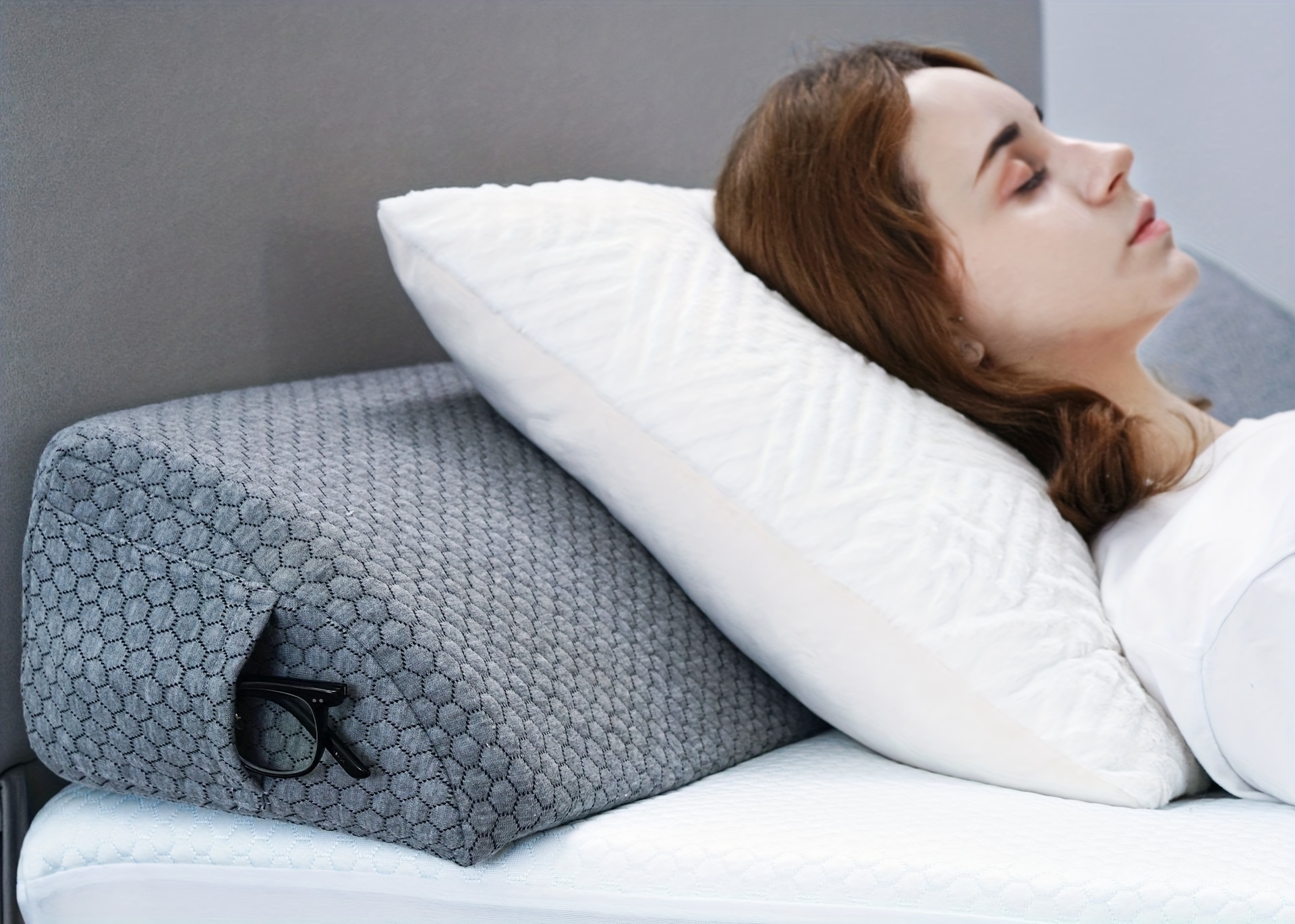 LUXELIFT Adjustable Support Therapy Bed Wedge Pillow 12ʺ