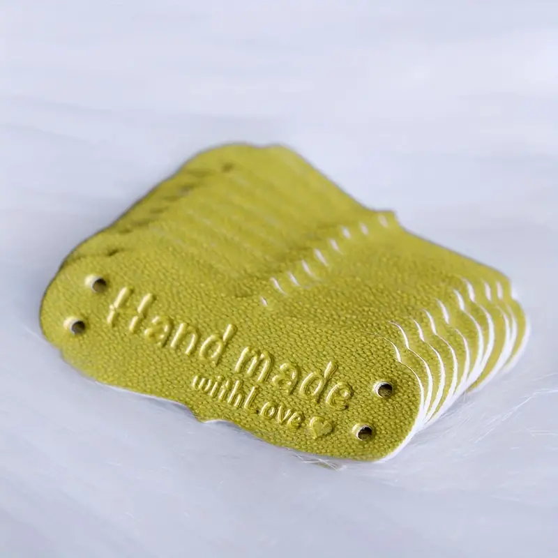  Hemobllo 200 Pcs Heart Clothes Tags Leather Hat Patches Cloth  Woven Sewing Labels Knitting Labels Crochet Blocking Board Clothing Labels  Crochet Tags for Handmade Items Fur Hat Scarf : Electronics