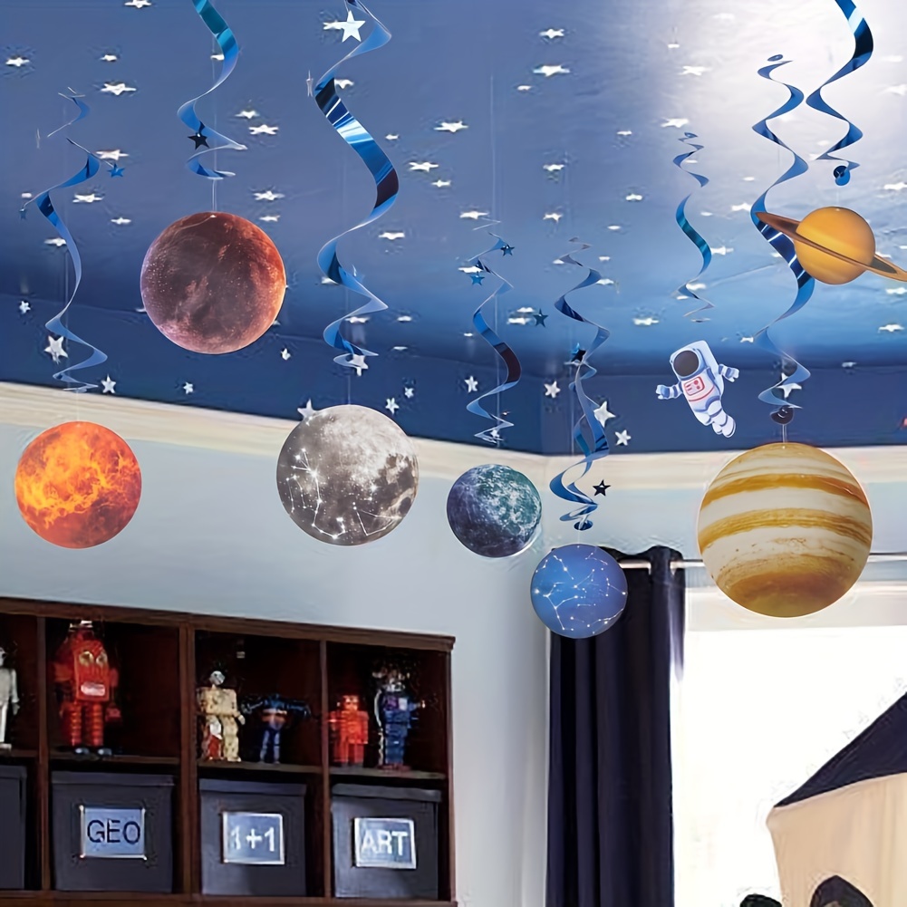 

Lot de 10 décorations suspendues du système solaire - Idéal pour les fêtes à thème de l'espace, les anniversaires et les cadeaux de Noël pour les enfants qui aiment les planètes ! Cadeau de Pâques
