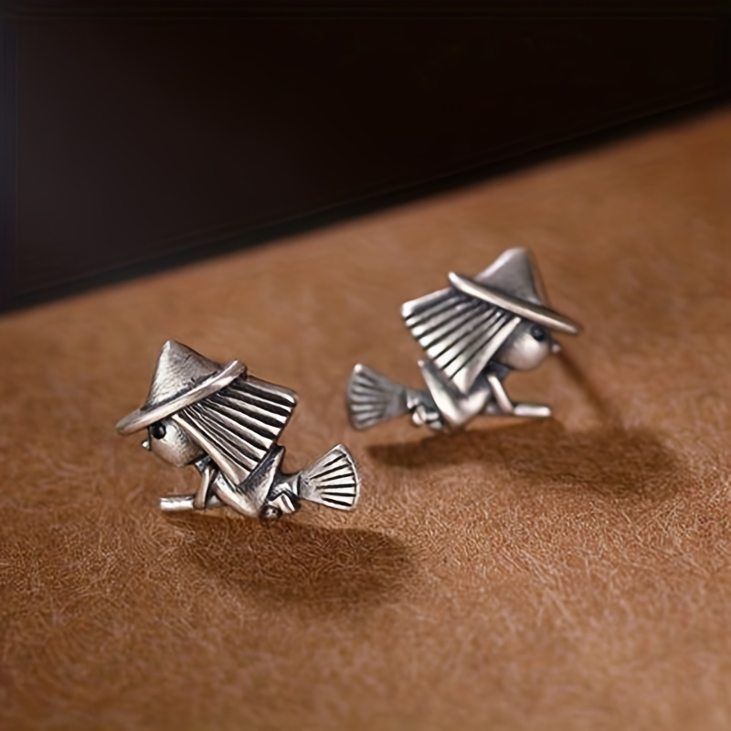 Antique Retro Men's Matte Witch Earrings